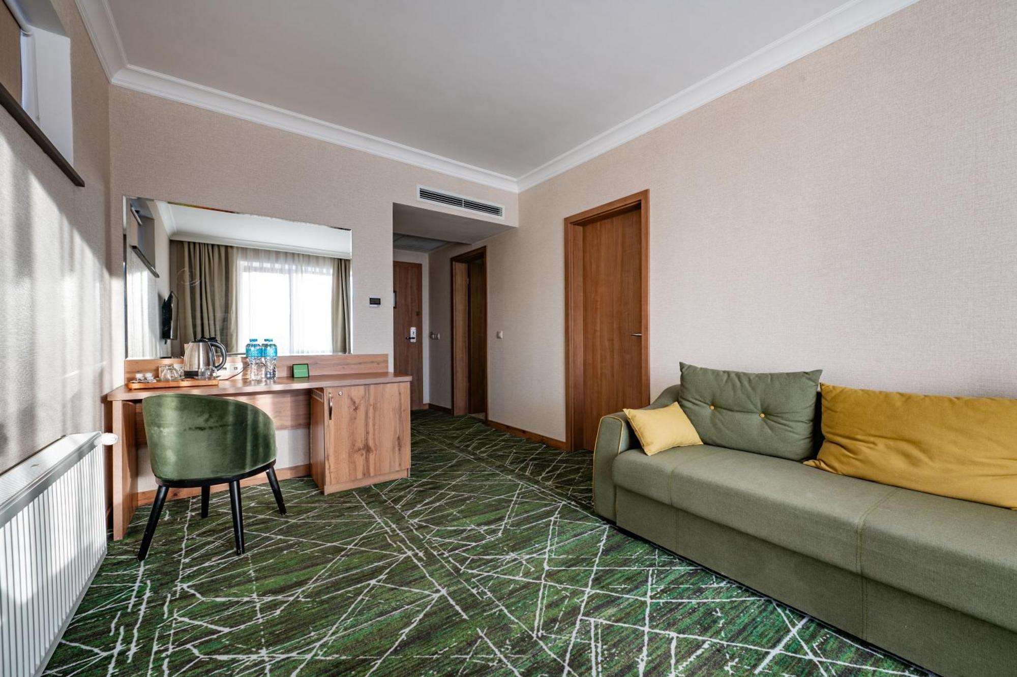 Wyndham Garden Burabay Hotell Exteriör bild