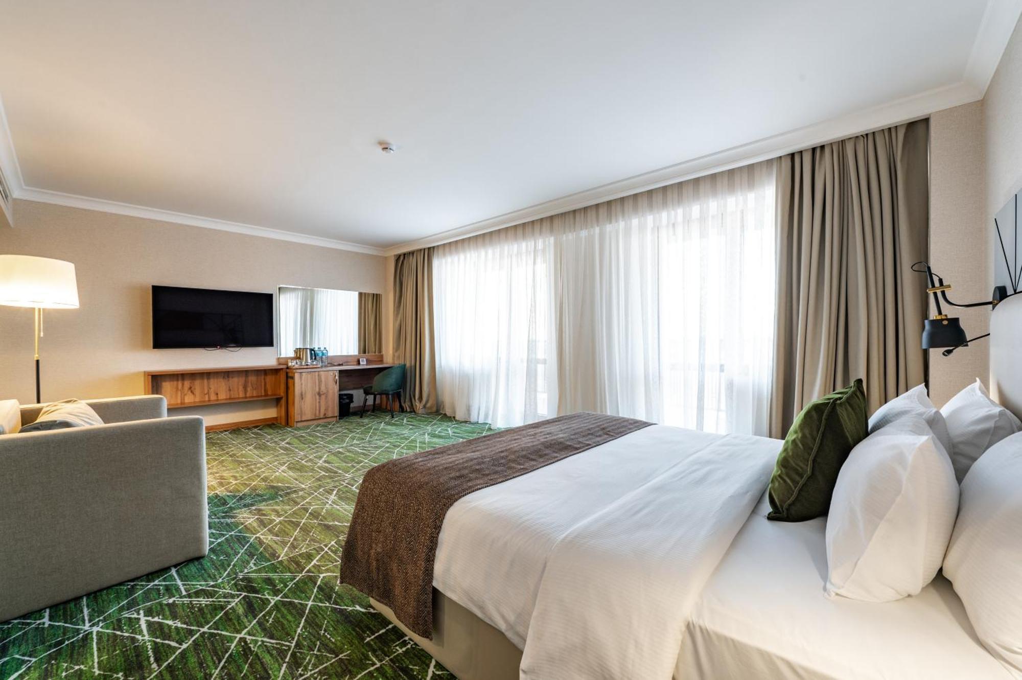 Wyndham Garden Burabay Hotell Exteriör bild